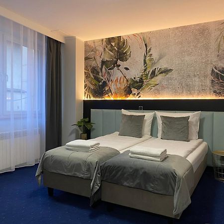Cube House Aparthotel Krakow Bagian luar foto