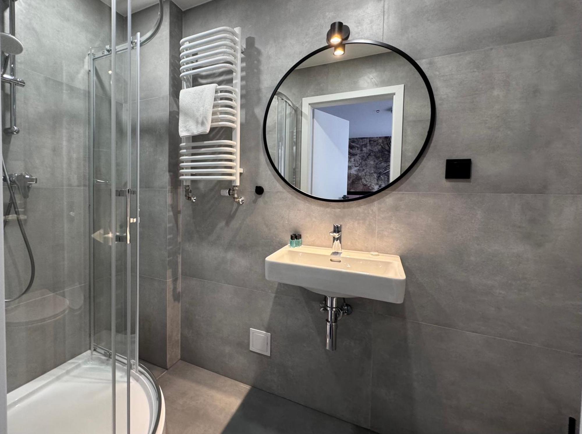 Cube House Aparthotel Krakow Bagian luar foto